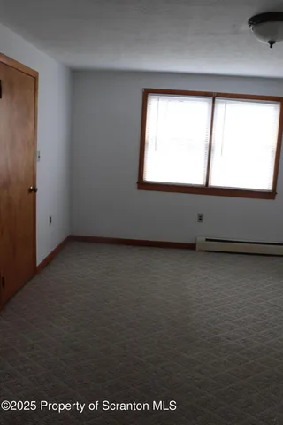 $1,500 | 112 1st Street, Unit B, Blakely, PA 18447