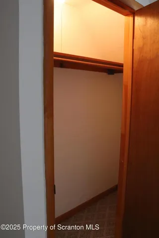 $1,500 | 112 1st Street, Unit B, Blakely, PA 18447