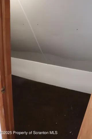 $1,500 | 112 1st Street, Unit B, Blakely, PA 18447