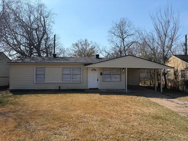 $1,795 | 5402 Lyndhurst Drive, Houston, TX 77033