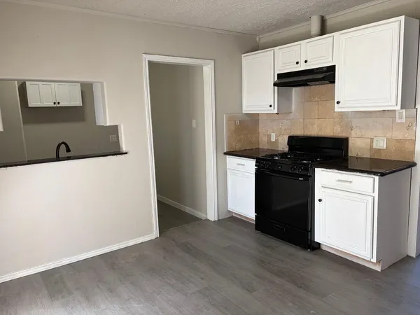 $1,795 | 5402 Lyndhurst Drive, Houston, TX 77033