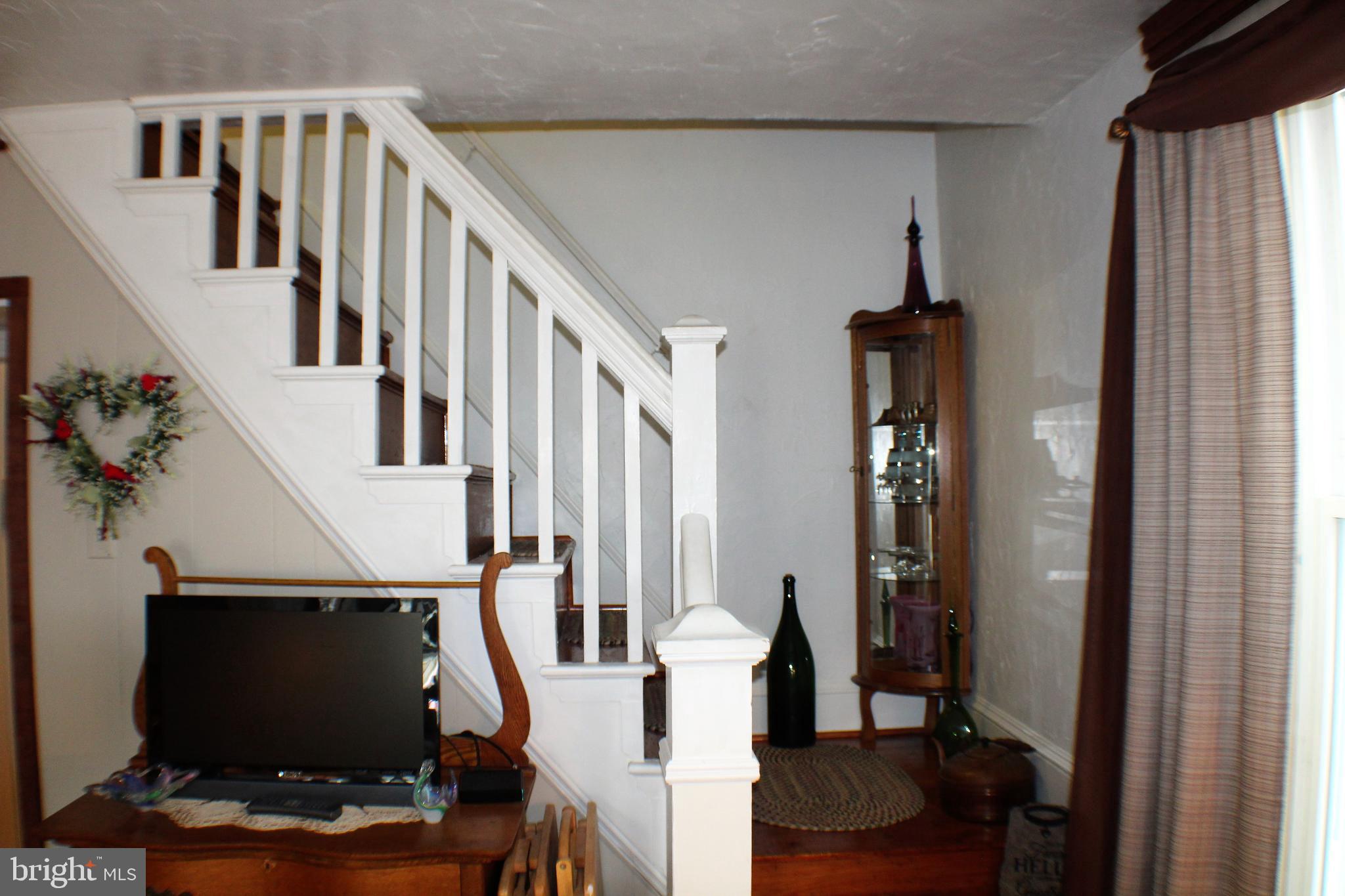 145 3rd Street Hanover, PA 17331 - Photo 5 of 28 Living room