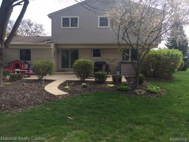 2518 Dorfield Drive Rochester Hills, MI 48307 - Photo 2 of 26