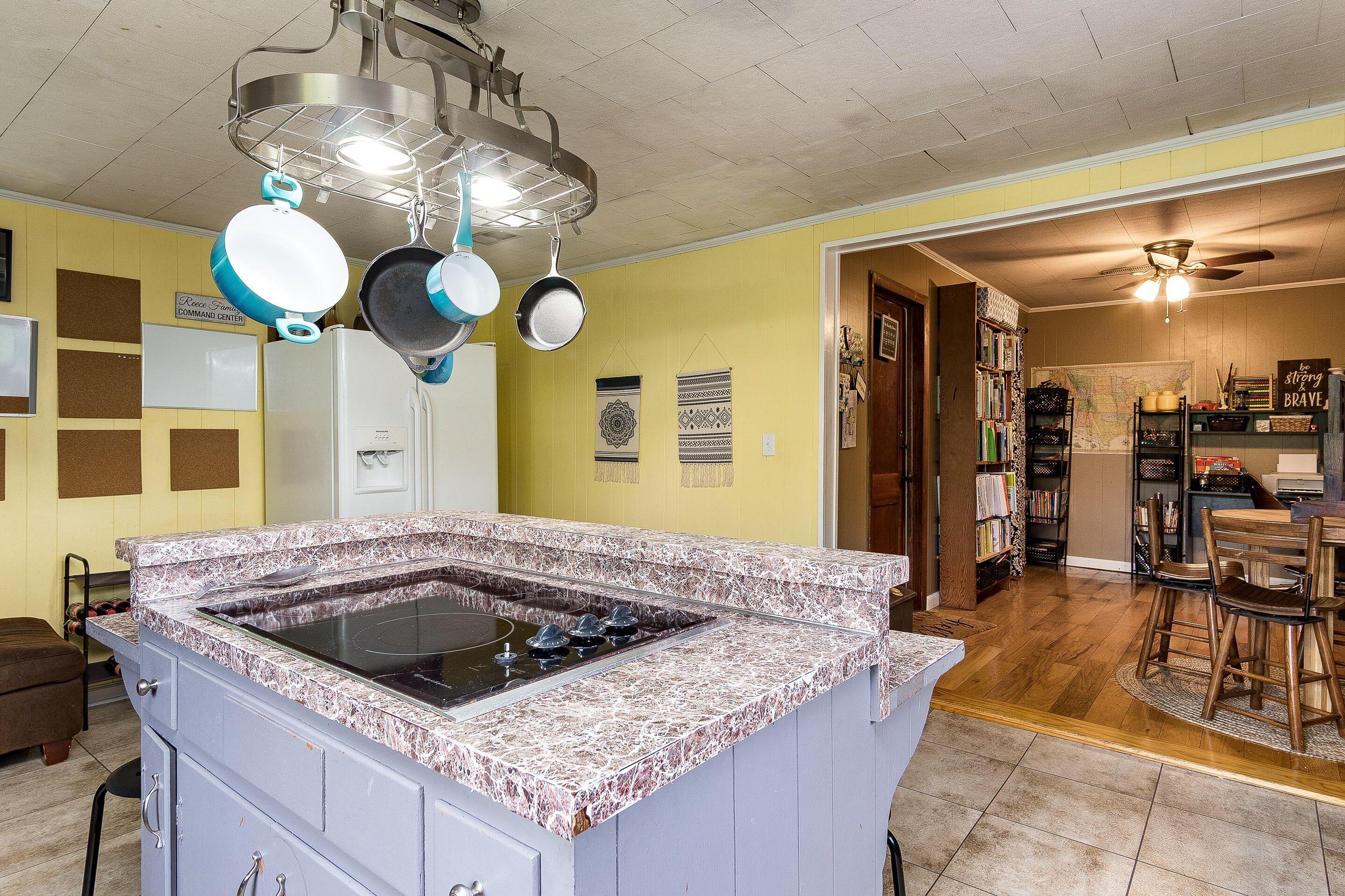 1826 Southside Road Elizabethton, TN 37643 - Photo 18 of 26 1fDjj5WA