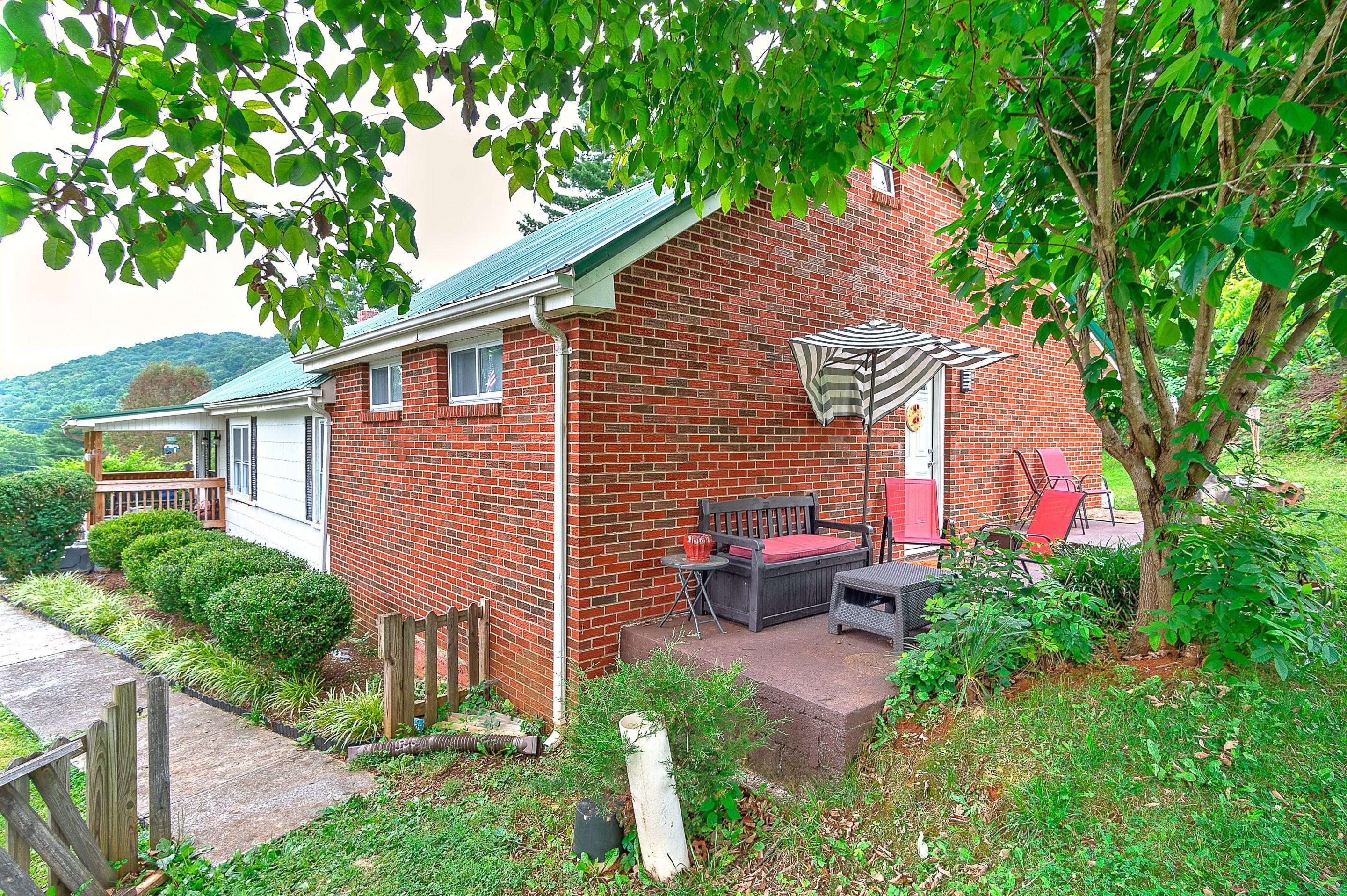 1826 Southside Road Elizabethton, TN 37643 - Photo 6 of 26 uSLBb7qQ