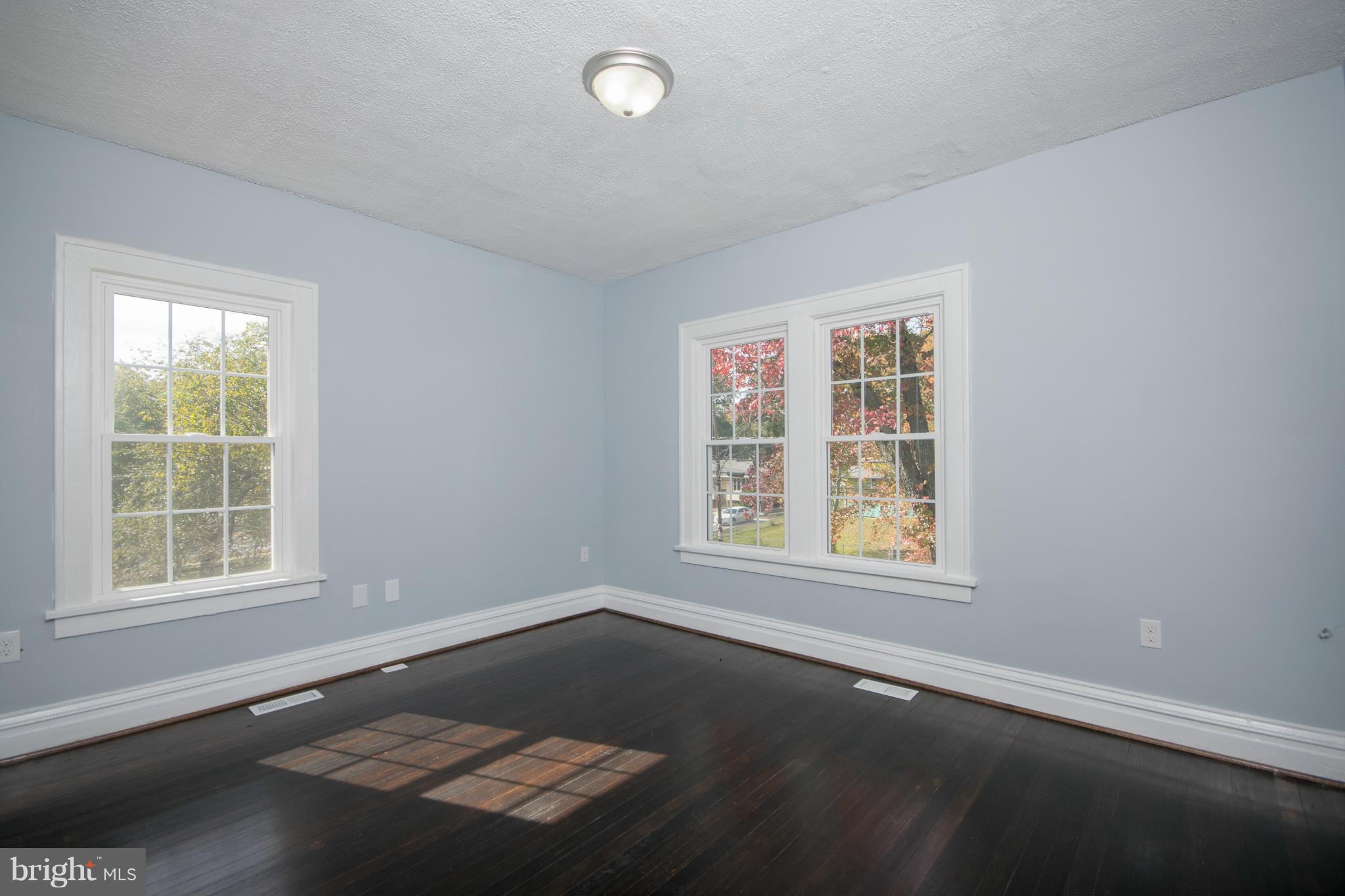 5447 Whitfield Chapel Road Lanham, MD 20706 - Photo 23 of 30 Bedroom (Master)