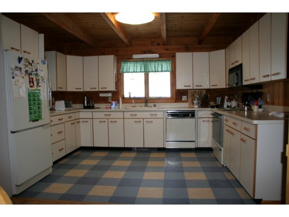 884 Barnet Center Road Barnet, VT 05821 - Photo 5 of 11