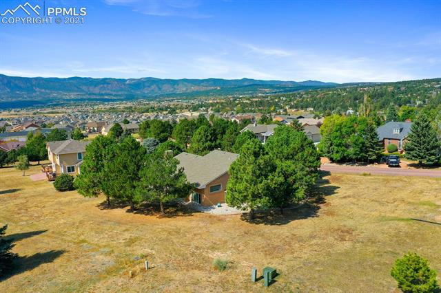 635 Portland Road Monument, CO 80132 - Photo 4 of 30