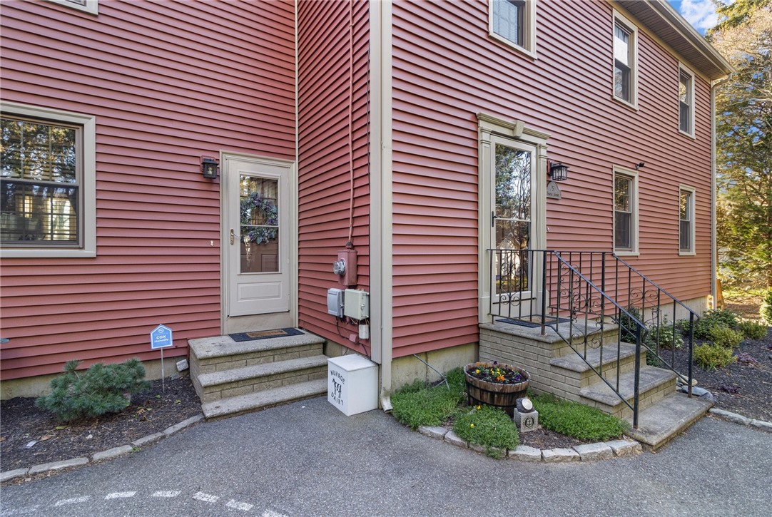 5 Jerome Avenue Warwick, RI 02889 - Photo 4 of 49