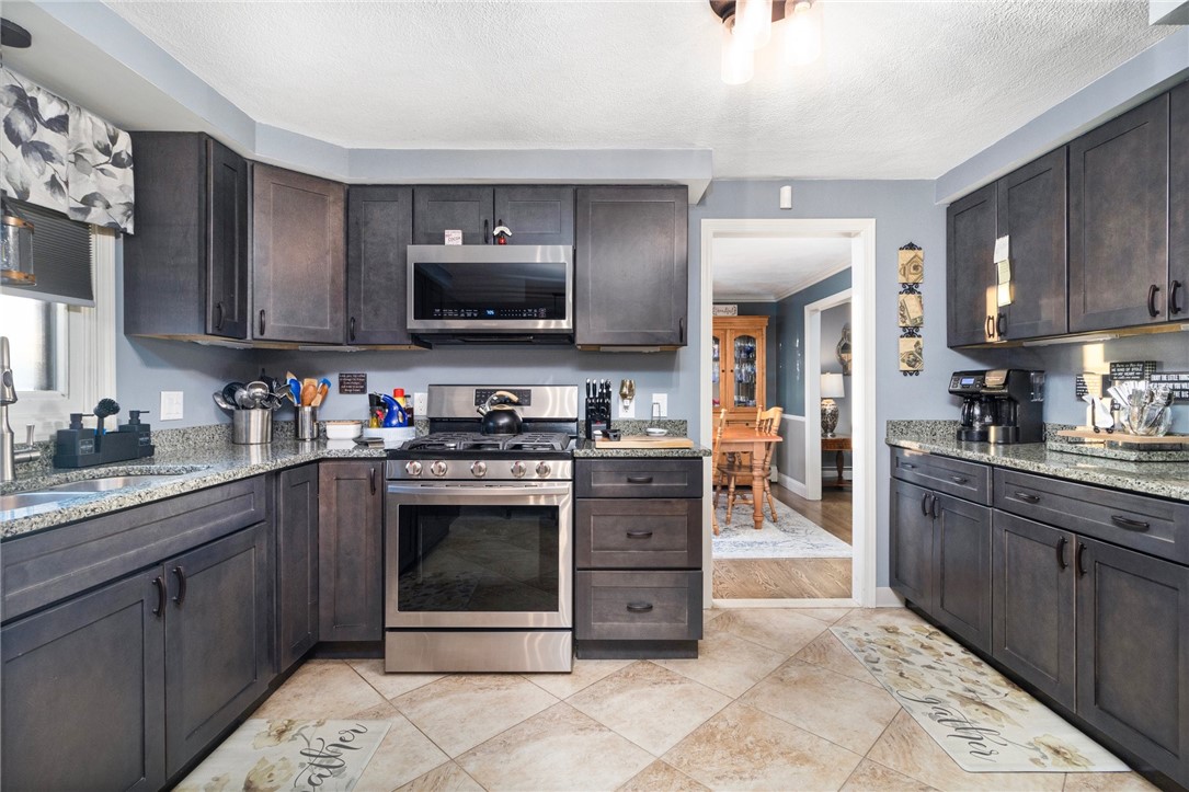 5 Jerome Avenue Warwick, RI 02889 - Photo 10 of 49