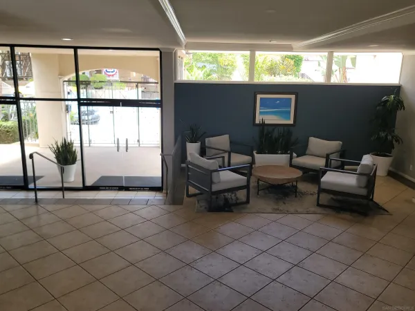 $2,150 | 1021 Scott Street, Unit 128, San Diego, CA 92106