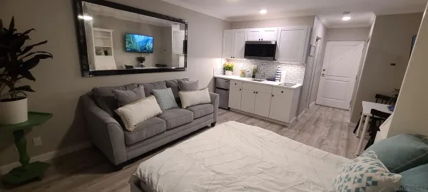 $2,150 | 1021 Scott Street, Unit 128, San Diego, CA 92106