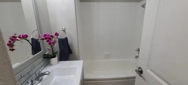 $2,050 | 1021 Scott Street, Unit 128, San Diego, CA 92106