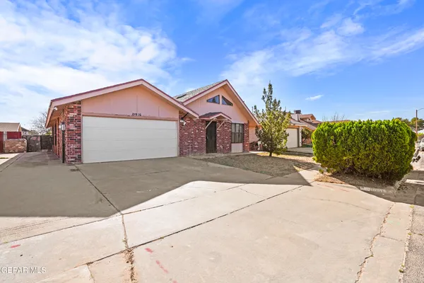 $209,900 | 10916 Rogers Hornsby Street, El Paso, TX 79934