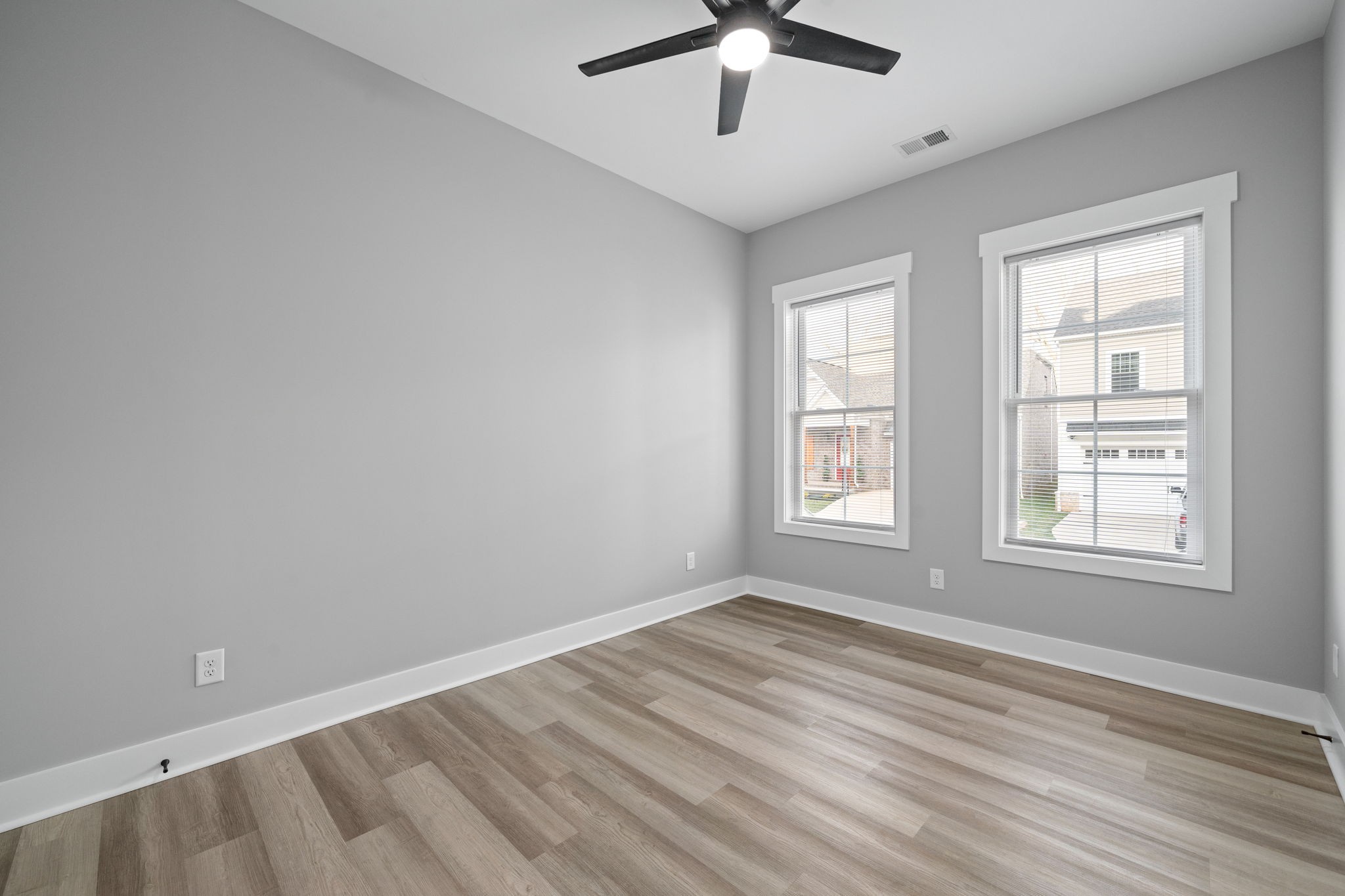 428 Centre Street Pleasant View, TN 37146 - Photo 8 of 29