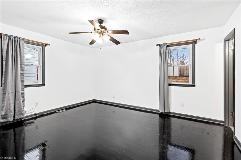 1115 Kitt Place Raleigh, NC 27610 - Photo 26 of 35 Gallery Image 26