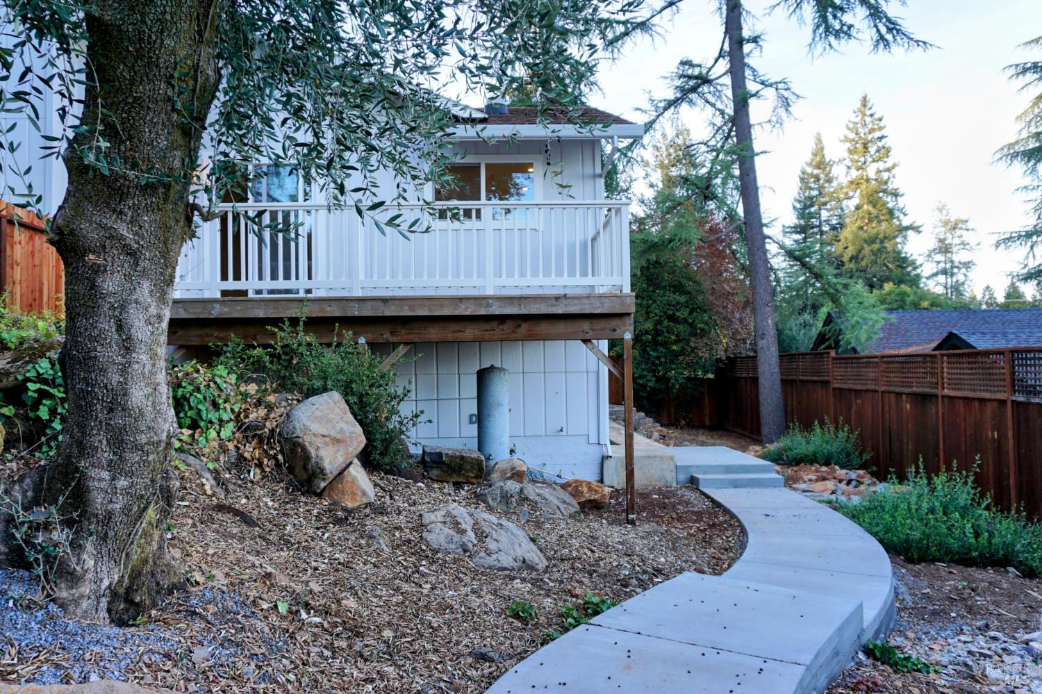 604 Los Olivos Road, Unit B Santa Rosa, CA 95404 - Photo 1 of 10