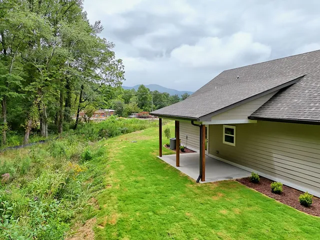 $429,900 | 61 Mctyeire Drive, Young Harris, GA 30582