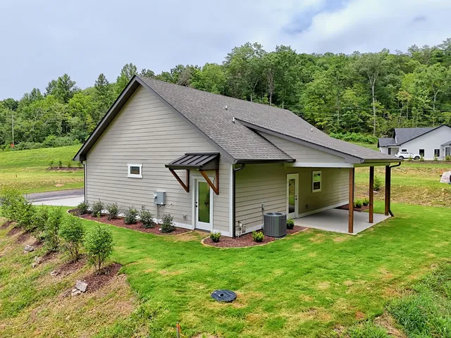 $429,900 | 61 Mctyeire Drive, Young Harris, GA 30582