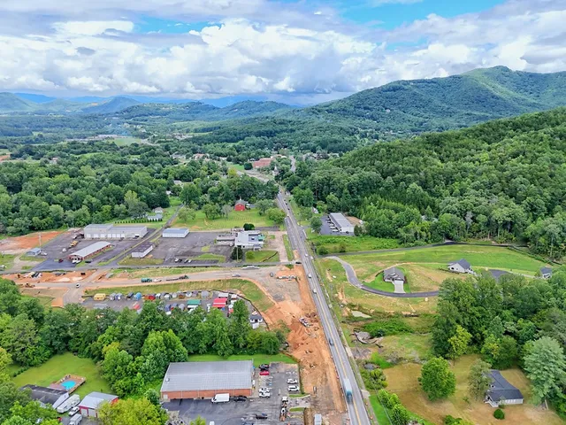 $429,900 | 61 Mctyeire Drive, Young Harris, GA 30582