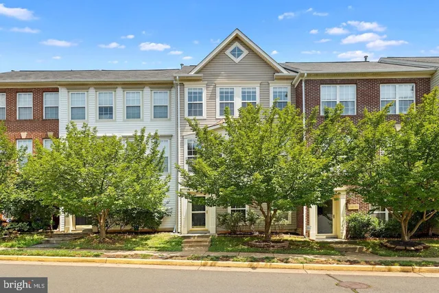 $3,000 | 44270 Suscon Square, Ashburn, VA 20147