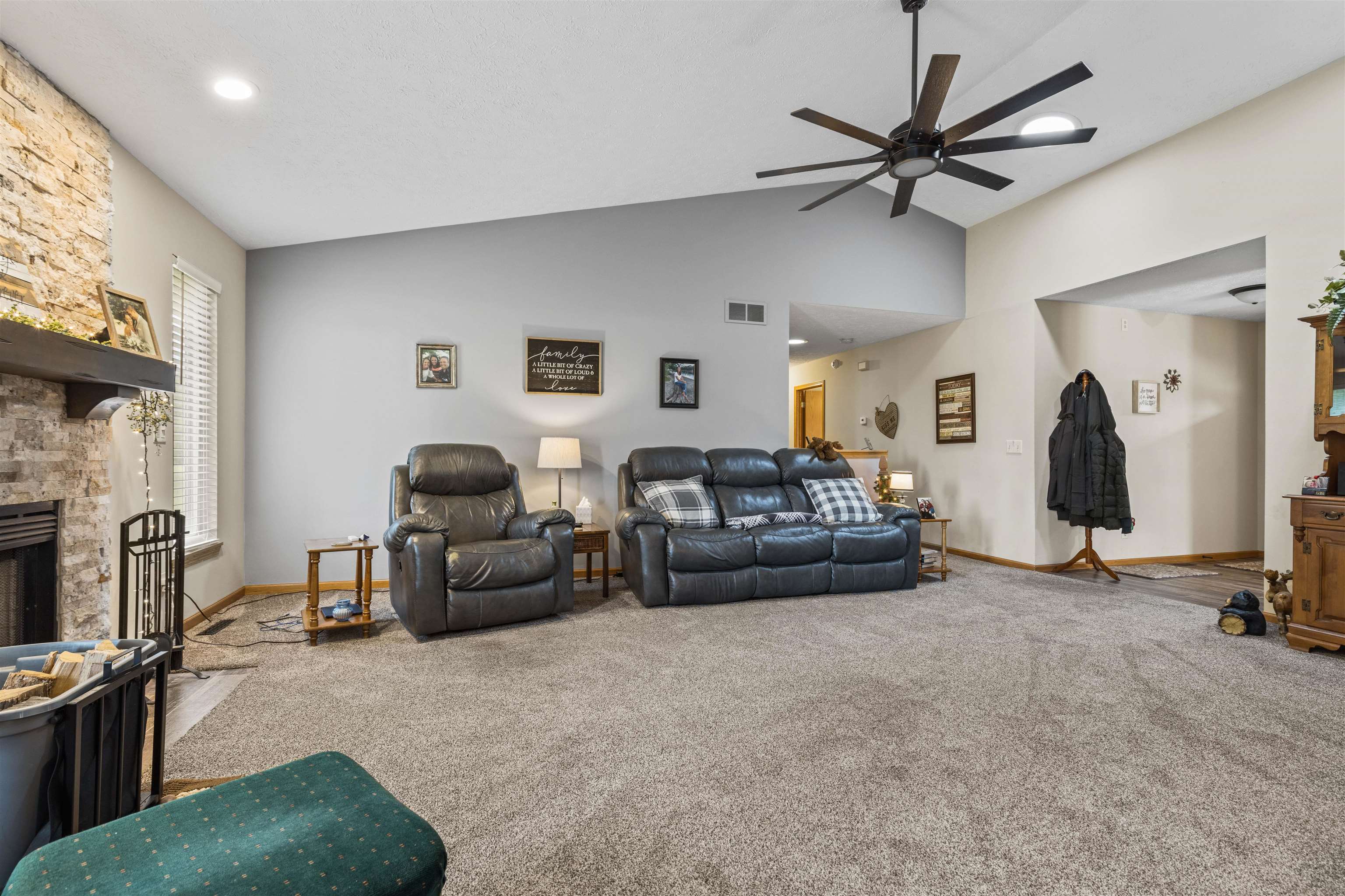 1096 Griggs Road Rockford, IL 61108 - Photo 5 of 24 Gallery Image 5