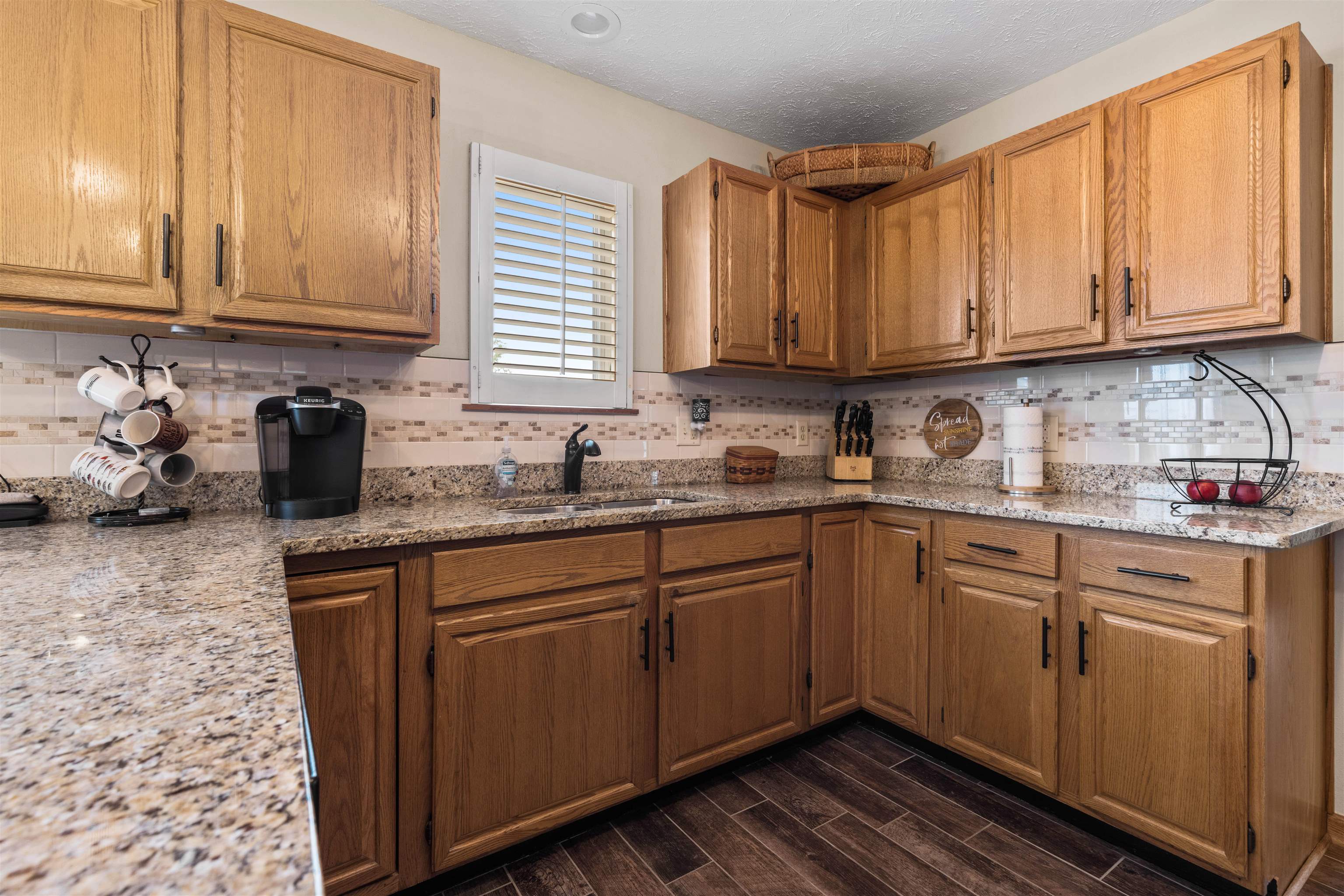 1096 Griggs Road Rockford, IL 61108 - Photo 8 of 24 Gallery Image 8