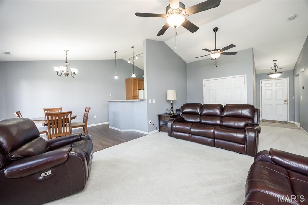 286 Fawn Oaks Lane O'Fallon, IL 62269 - Photo 8 of 20