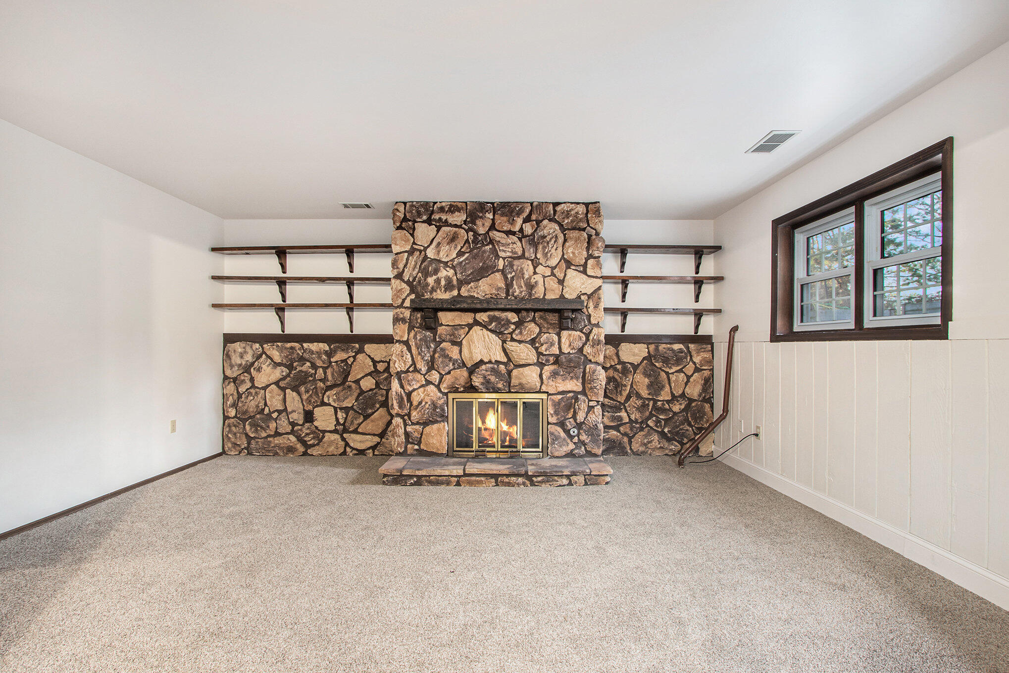 71 Tanglewood Trail Valparaiso, IN 46385 - Photo 18 of 46 a view of a livingroom with windows