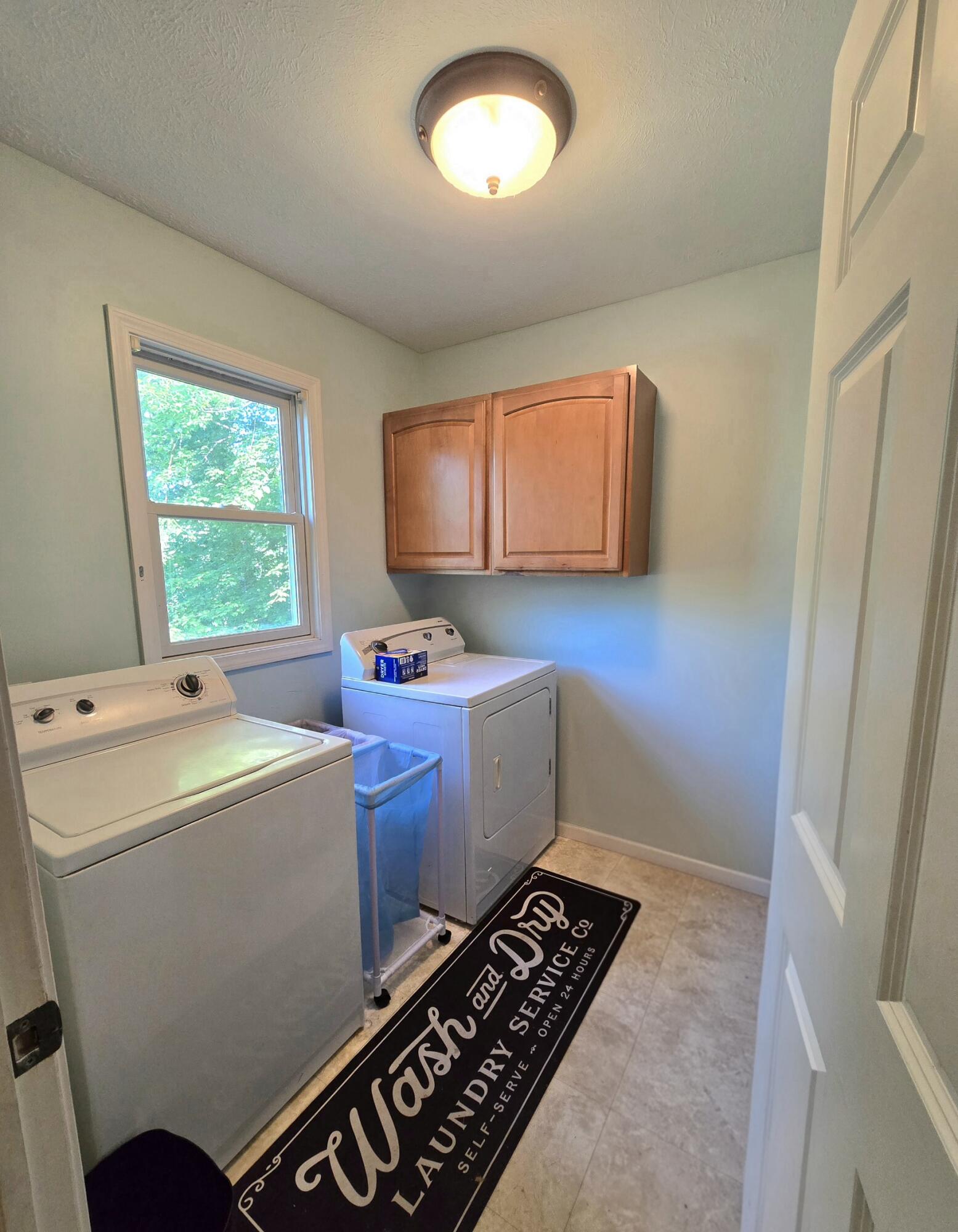 6604 Timberbrook Court Spring Lake, MI 49456 - Photo 8 of 19 20250623_174818(1)