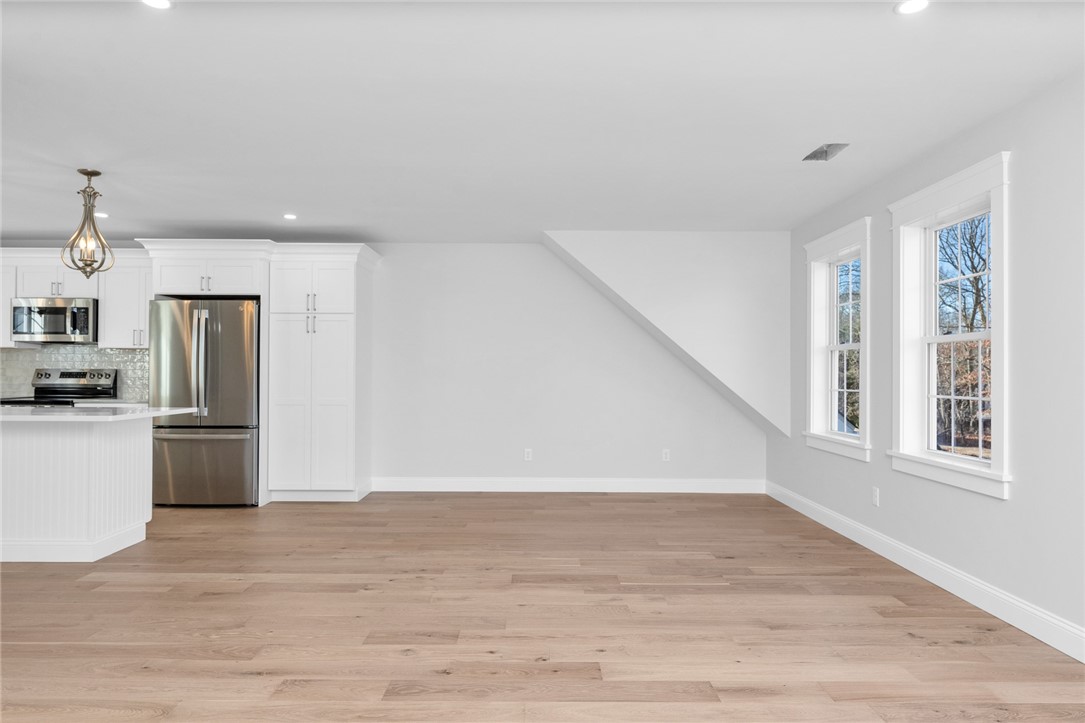 53 Bradford Road Westerly, RI 02808 - Photo 14 of 39