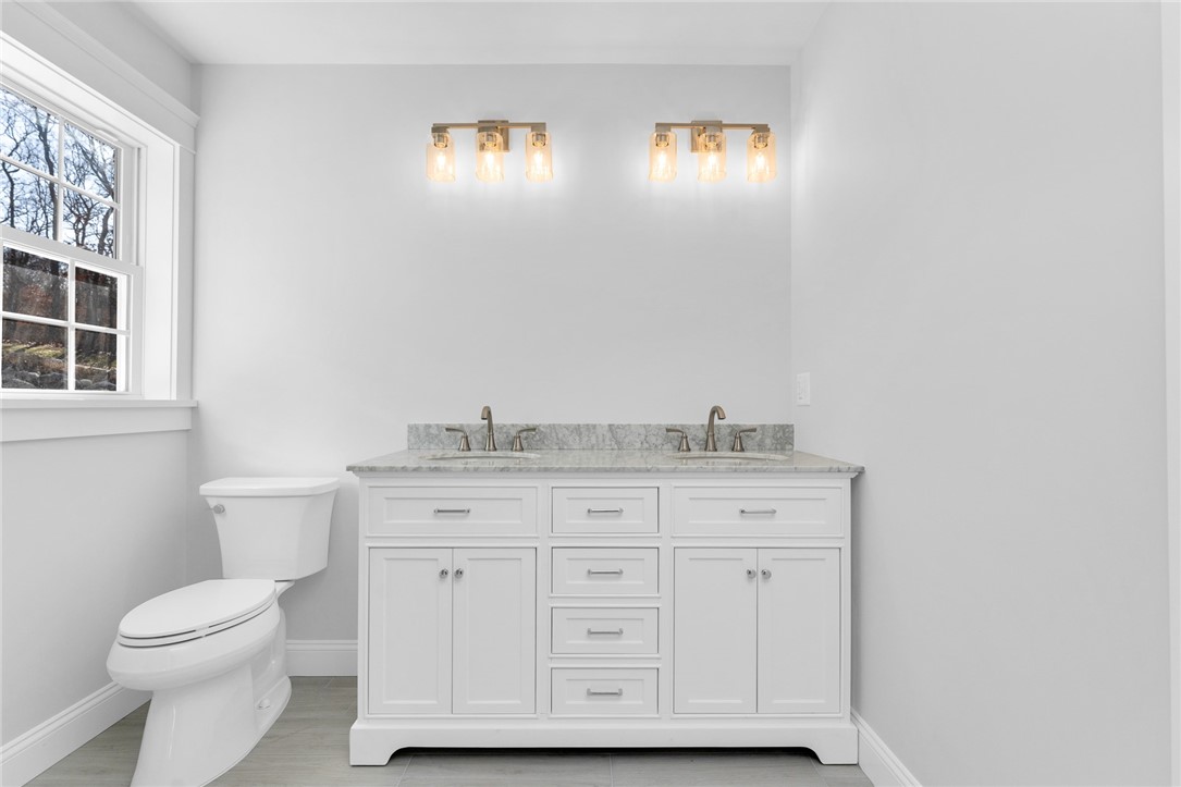 53 Bradford Road Westerly, RI 02808 - Photo 21 of 39