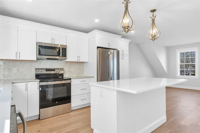 $724,900 | 53 Bradford Road, Westerly, RI 02808