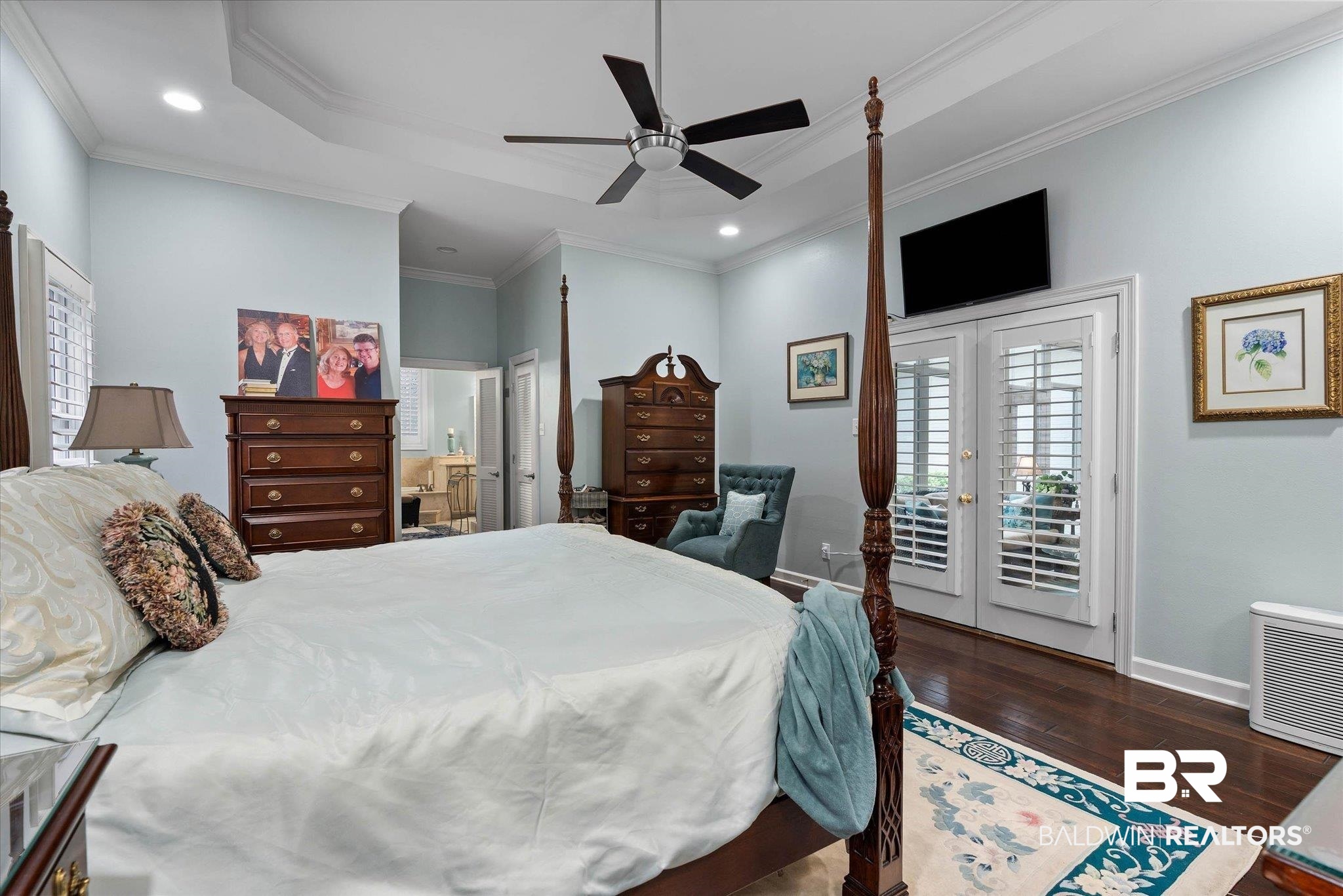 136 Old Mill Road Fairhope, AL 36532 - Photo 16 of 36 Spacious room featuring wood-finish flooring, a tray ceiling, and recessed lighting