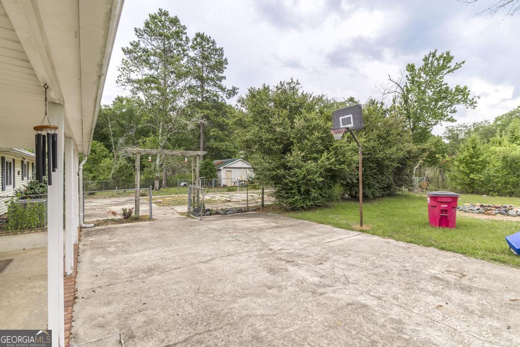 184 Davis Road Knoxville, GA 31050 - Photo 31 of 34