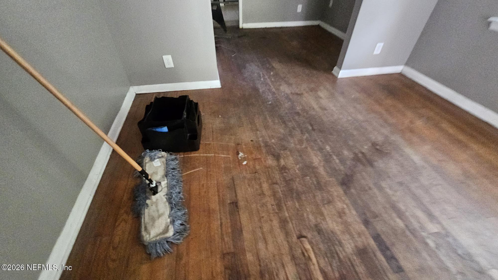 2727 North N Davis Rd Street Jacksonville, FL 32206 - Photo 15 of 31 a view of walk in closet
