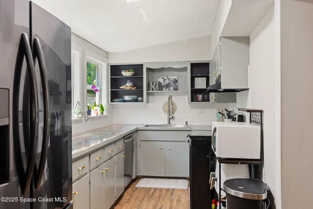 $375,000 | 1949 36th Avenue, Vero Beach, FL 32960