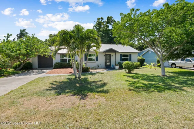 $375,000 | 1949 36th Avenue, Vero Beach, FL 32960