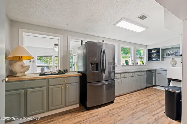 $375,000 | 1949 36th Avenue, Vero Beach, FL 32960