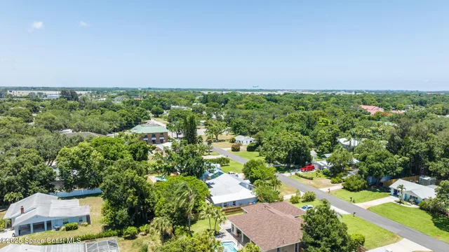 $375,000 | 1949 36th Avenue, Vero Beach, FL 32960
