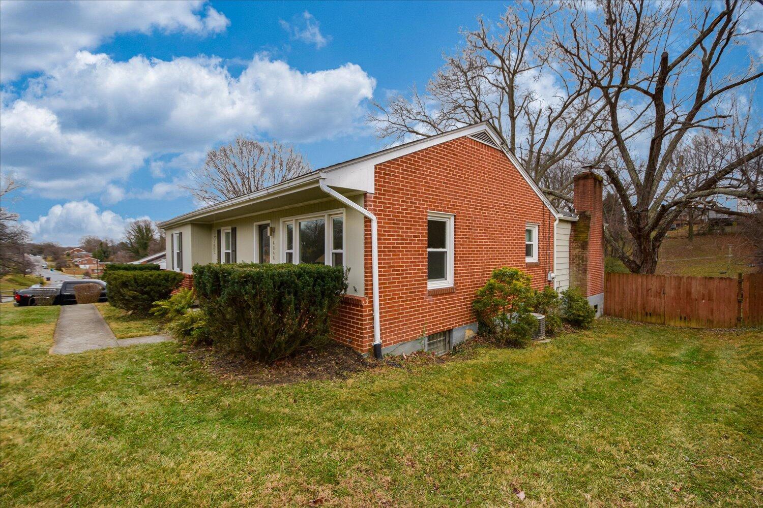 4846 Showalter Road Northwest Roanoke, VA 24017 - Photo 21 of 29 4846 Showalter Rd