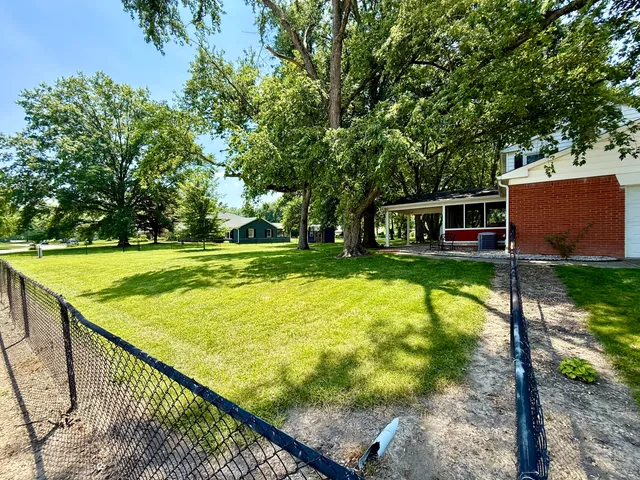 $335,000 | 9321 East 82nd Street, Indianapolis, IN 46256