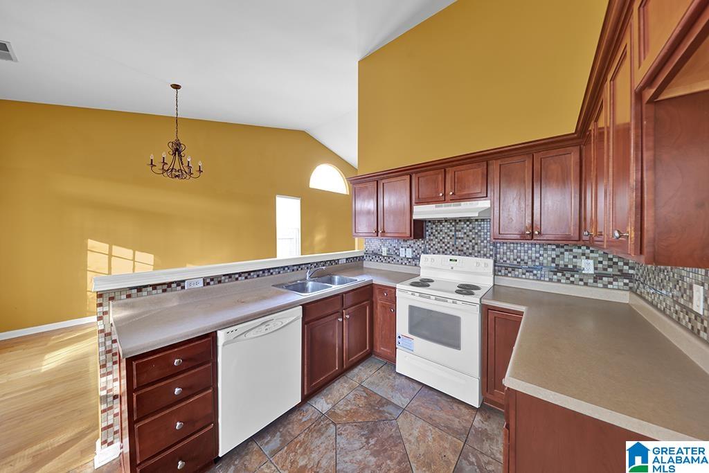 150 Gardenside Drive Alabaster, AL 35007 - Photo 8 of 14