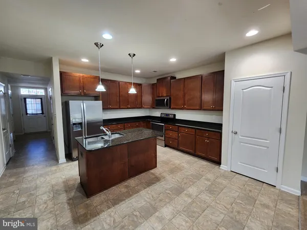 $1,695 | 104 Oflannery Court, Martinsburg, WV 25403