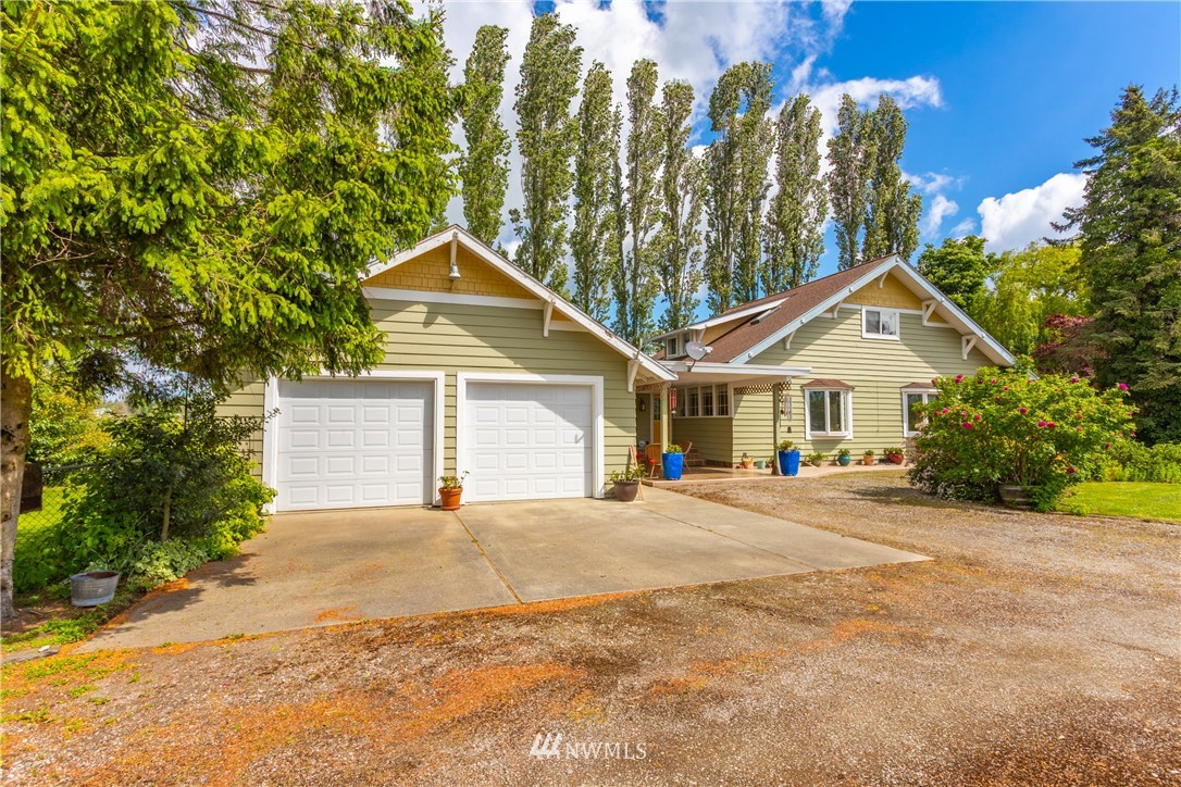 9005 Weidkamp Road Lynden, WA 98264 - Photo 1 of 35