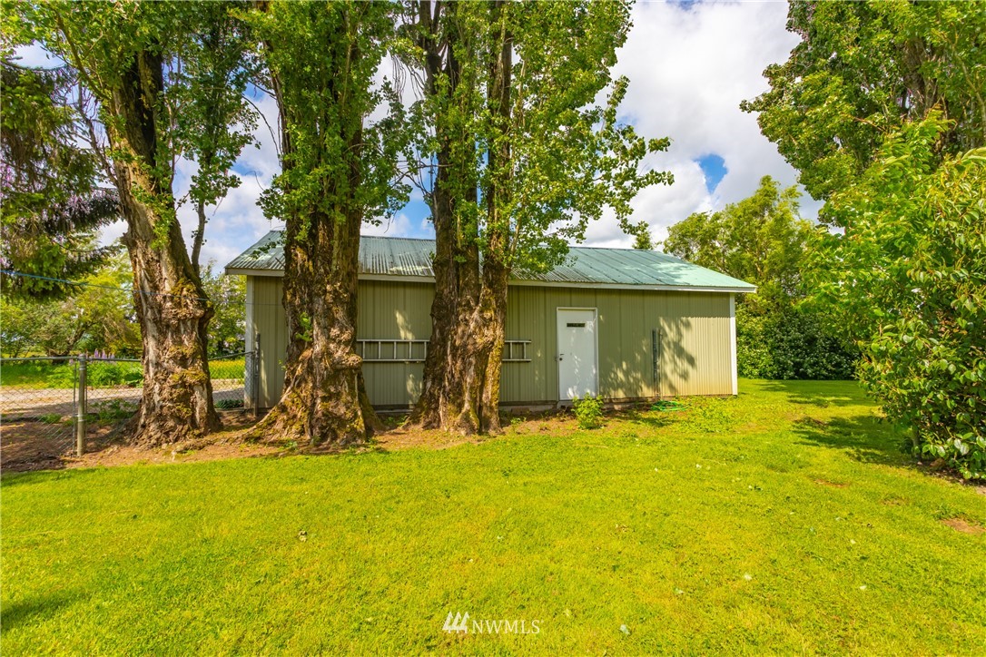 9005 Weidkamp Road Lynden, WA 98264 - Photo 29 of 35