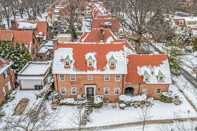 $3,158,000 | 31 Puritan Avenue | Forest Hills