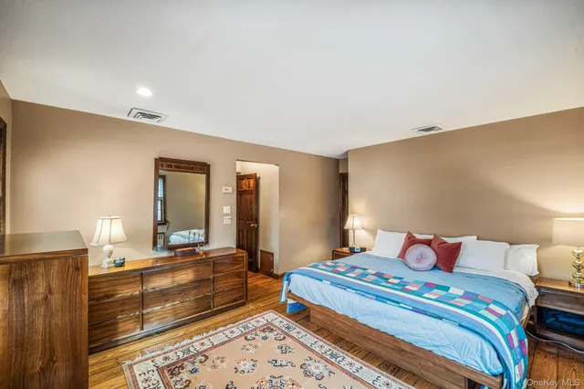 $3,158,000 | 31 Puritan Avenue | Forest Hills