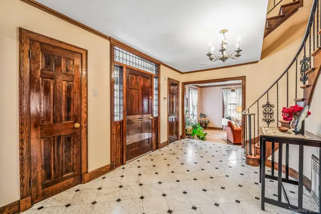 $3,158,000 | 31 Puritan Avenue | Forest Hills