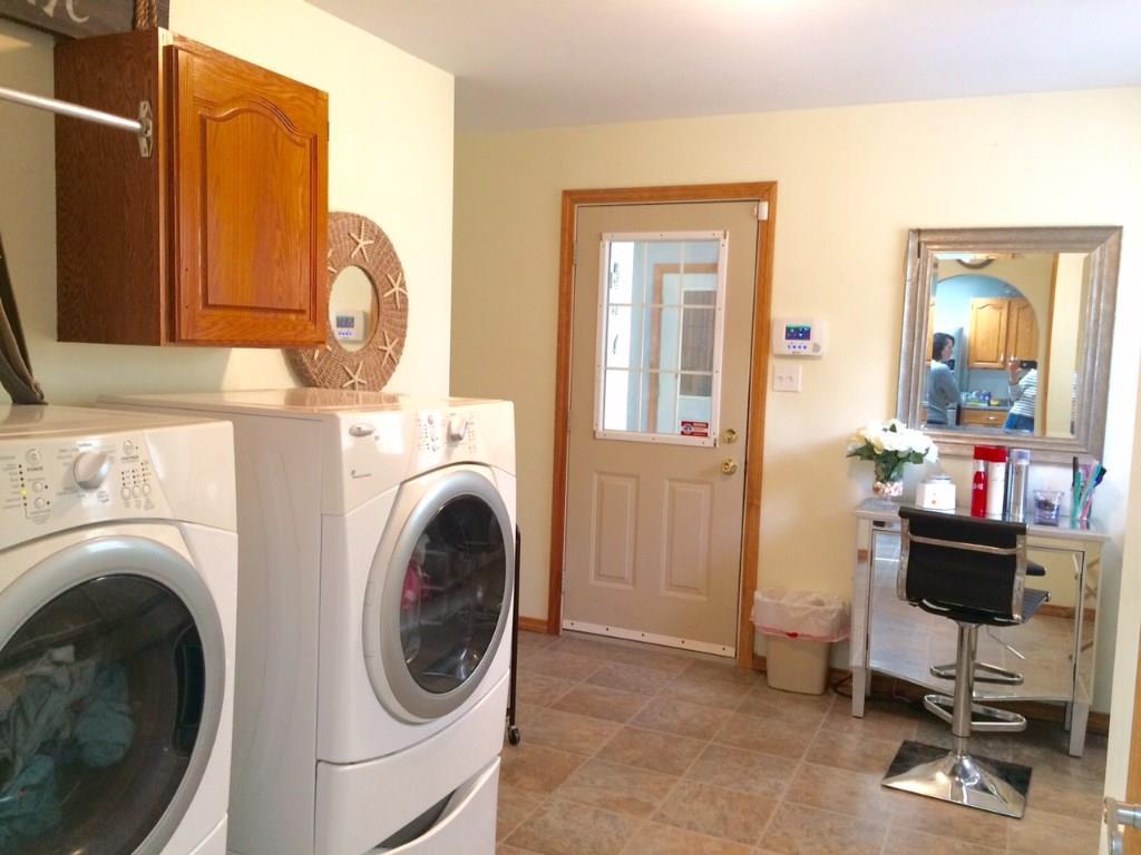 22 Graylock Road Warren, ME 04864 - Photo 14 of 32 Main floor laundry